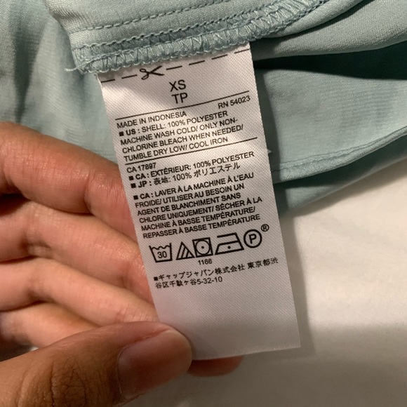 NWT! Banana Republic Sleeveless Tie-Collar Top - Picture 10 of 10